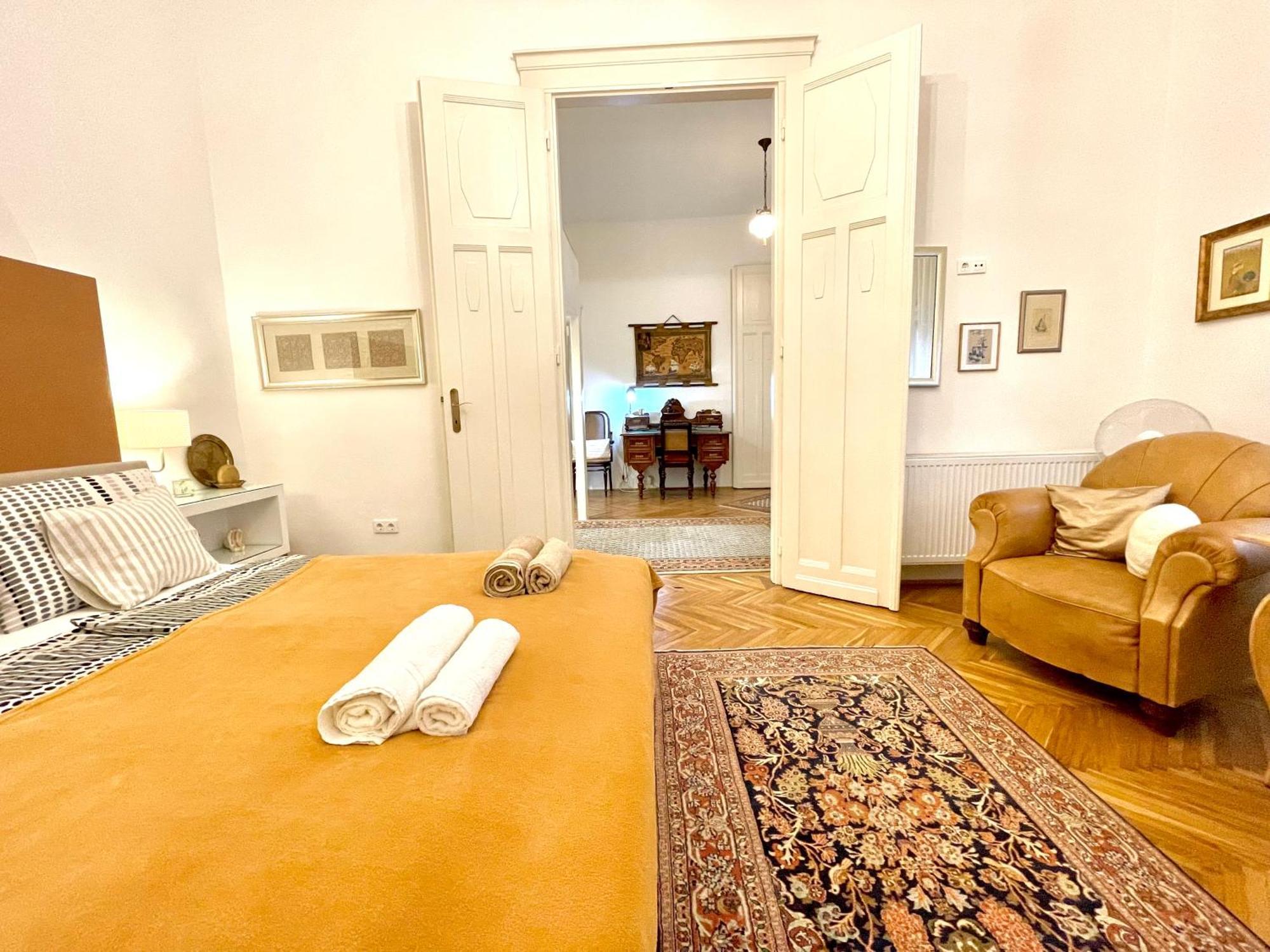 Gold Pearl Apartment 2 Rooms At St Stephen' S Basilica บูดาเปสต์ ภายนอก รูปภาพ